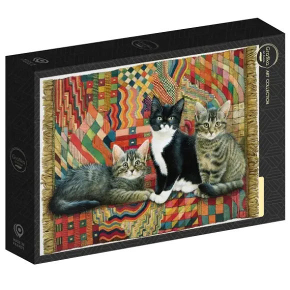 Christie, Posky and Zelly on a Deco rug