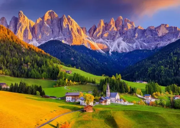 Église dans les Dolomites, Italie