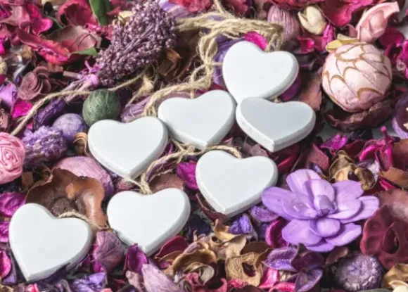 Love - White Hearts
