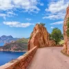 Route dans les Calanques de Piana, Corse