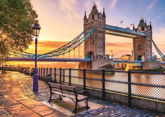 Tower Bridge. Londres
