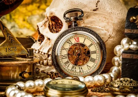 Vintage Travel and Objects